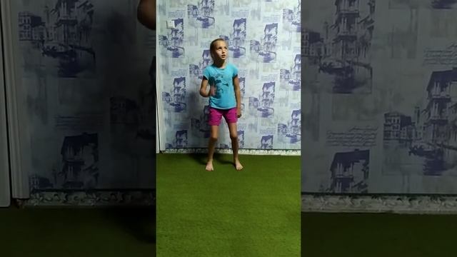 Танец под песню потанцуй со мной | Даня Милохин