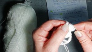Татьяна. Красивый пышный цветок крючком. Детская шапочка на весну.