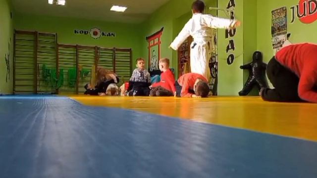 Дзюдо Шостка (Тренування Укемі) смотреть онлайн