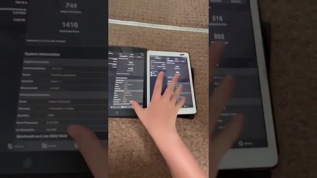 #iPad 7 VS iPad 5 Benchmark Test! #ios #apple #iphone