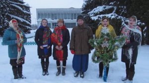 Радуйся! Ой, радуйся, земле,Син Божий народився!