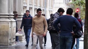 Избиение девушки в Баку (Пранк) / VIDEO.AZ
