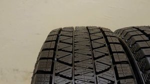 225/65/17 Bridgestone  Blizzak DM-V3