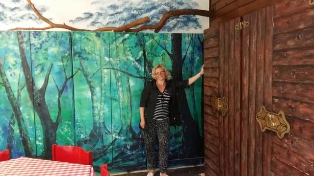 А художник берет краски.......... смотреть онлайн