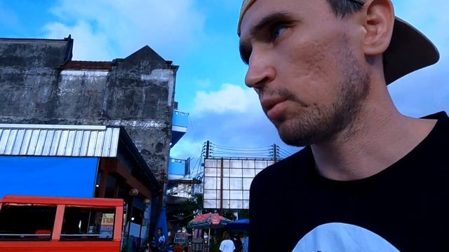 Простой Русский Тип в Таиланде, ОБМЕН ВАЛЮТЫ, ₽ - НАЛИК @KamikadzeTravel Уличные Обменники, Пхукет смотреть онлайн