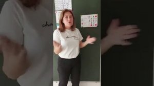 Упражнение "Нейроритмика" на переключения внимания, умение слушать и держать темп.