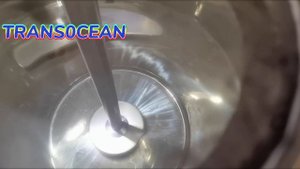 Vacuum mixer