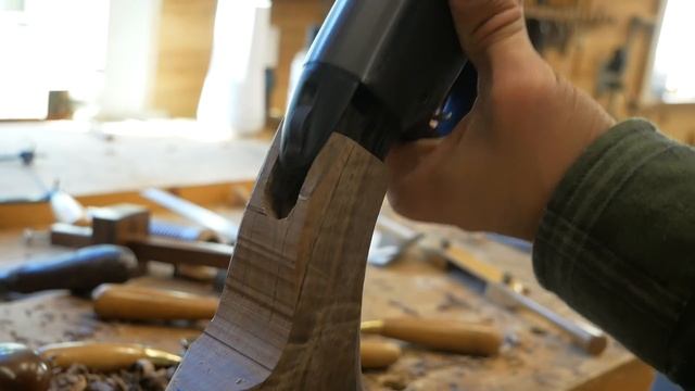 Carving A Walnut Shotgun Stock смотреть онлайн