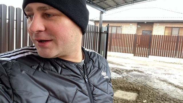 ВЛОГ ! Выгуливаю КОШКУ ! РАСКОПАЛ двор ! БАТЯ ЛЕША смотреть онлайн