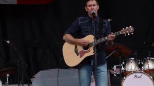 Sons of Maxwell - United Breaks Guitars (Live in Timmins)