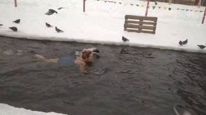 ЗАКАЛИВАНИЕ / О ПОЛЬЗЕ ПОГРУЖЕНИЯ В ЛЕДЯНУЮ ВОДУ