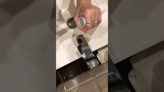 как открыть натрия хлорид в пластиковой бутылке смотреть онлайн