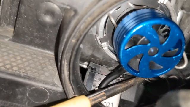 Kia Sonet Fitting of Parking T 10 Bulb 👍🏻 ll HardRevs смотреть онлайн