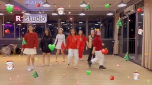 Santa tell me + Last christmas . Quynhdeni choreo #dance #choreography #merrychristmas