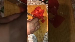 Казан Кебаб & Люля Кебаб в лаваше с овощами.