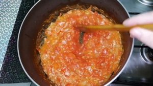 Soya beans in tomato sauce