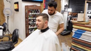 Поход в BARBERSHOP и КОРОЛЕВСКОЕ бритье 2021