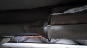 Резонатор Рено Логан 2. Стянул хомутами, рык пропал