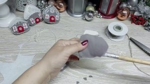 Ну как можно удержаться и не сделать на елку вот такие забавные - Домики! DIY Christmas decoration.