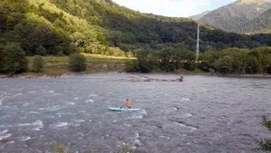 Как на сапе сплавляться по горной реке