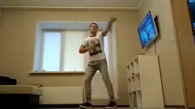 Как танцевать в клубе парню 2017 смотреть онлайн