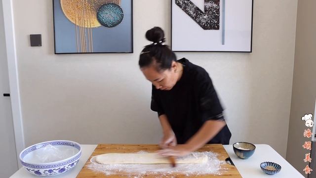 一碗面粉一碗水，教你油条新做法，蓬松酥脆，个个空心，咬一口满嘴香【海娟美食】