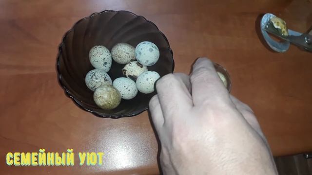 Мотивация. Как научить пить перепелиные яйца. Дочка с удовольствием пьет перепелиные яйца