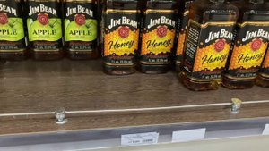 ЕДЕМ В МЕЖДУНАРОДНЫЙ АЭРОПОРТ АЛМАТЫ. DUTY FREE.