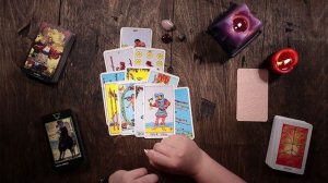 Что скрывает ваш мужчина? О чем он молчит? таро онлайн