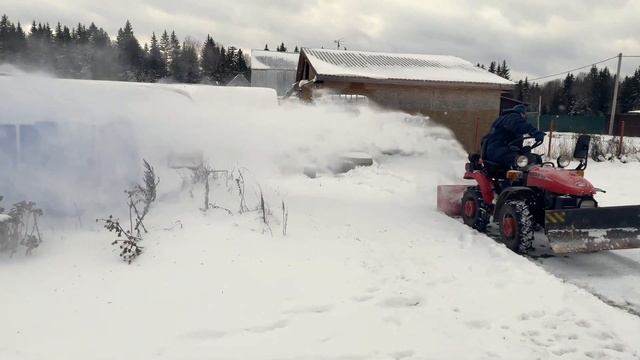 Уборка снега снегоротором на Беларус МТЗ 152Н