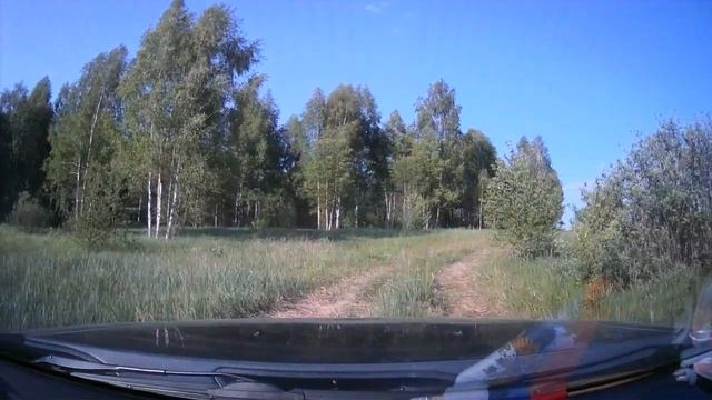 Дорога через поле в Незнакомый Лес за Старые Батеки. смотреть онлайн