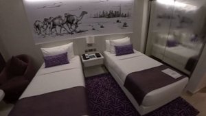 Хороший недорогой городской отель в Дубае. Mercure Dubai Barsha heights 4*