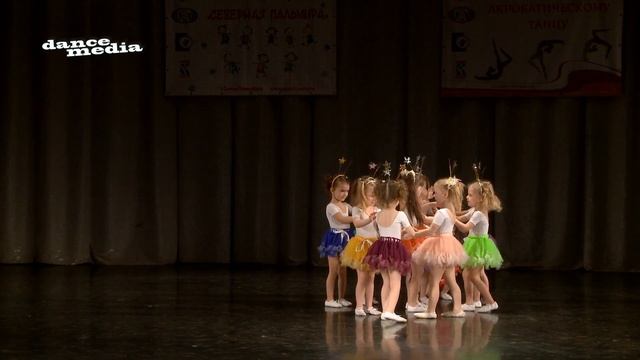 Студия Анны Серовой "Я на сцену выхожу" смотреть онлайн