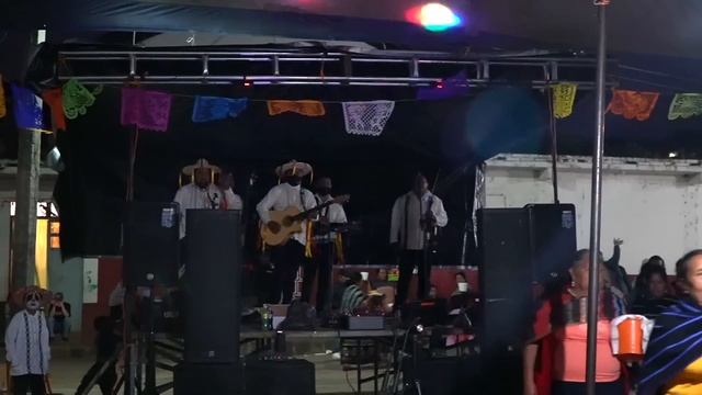 El Día de Muertos en Michoacán - México смотреть онлайн