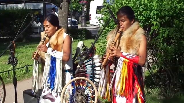 Индейцы из Эквадора выступление на улице. Санкт Петербург смотреть онлайн