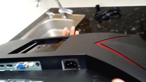 Unboxing, сборка и первое включение монитора AOC 24G2U5/BK