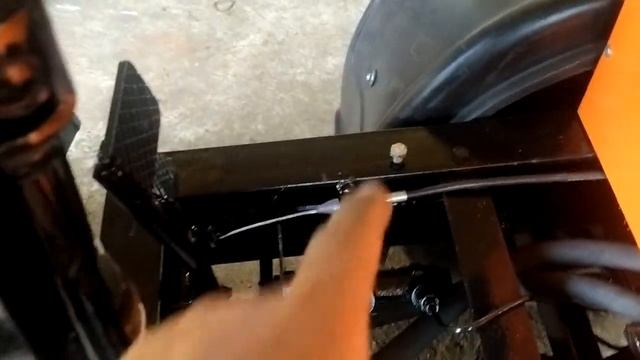 Минипогрузчик.Есть новенькое..mp4