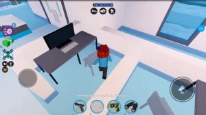 Играем в roblox убиваем бандитов катаемся на полицейских машинах