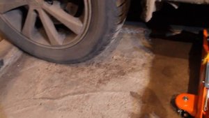 Домкрат подкатной 2 тонны AJ-2F-330 Производитель  AIRLINE