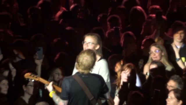 Ed Sheeran & Annemarie "The Parting Glass & Afterglow" unplugged Berlin смотреть онлайн