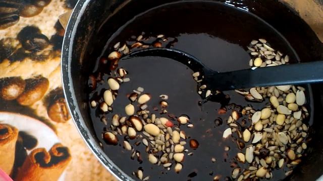 Шоколадно-ореховая колбаса - любимый десерт многих детей ))) смотреть онлайн