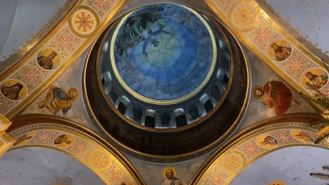 Вечернее Богослужение накануне Крещения Господня смотреть онлайн