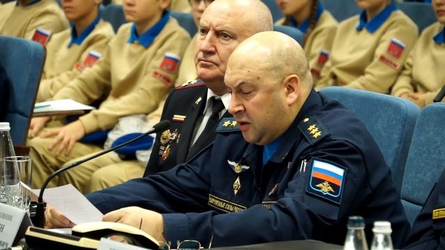 Сергей Суровикин - Владимир Слепак - Комдив-42 смотреть онлайн