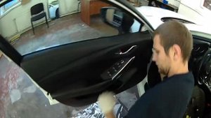 Как снять обшивки дверей Mazda 6 2017 года? (lll рестайлинг)