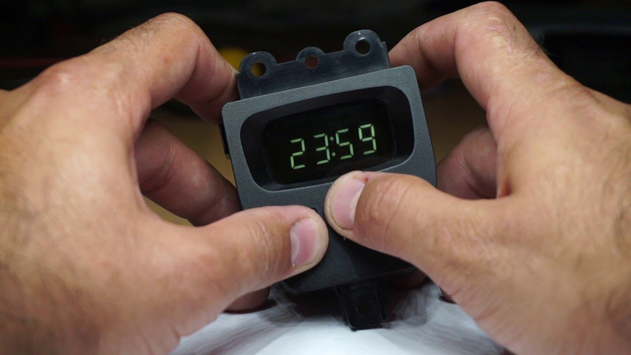 Часы Mitsubishi Delica смотреть онлайн