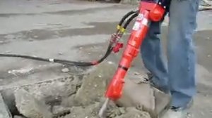 Гидравлический отбойный молоток.