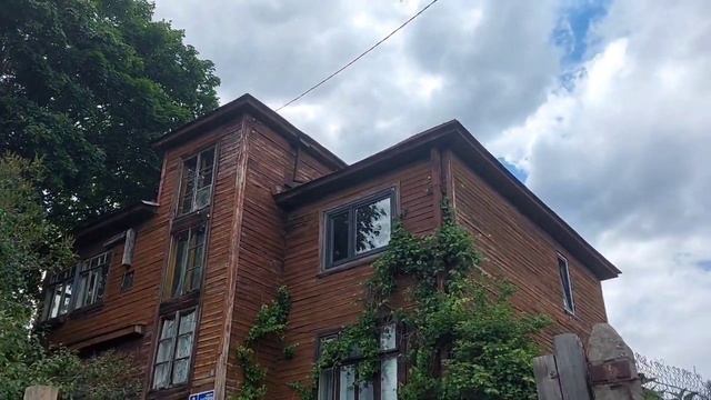 Прогулки по району, старая брусчатка и истории Гродно и гродненцев.