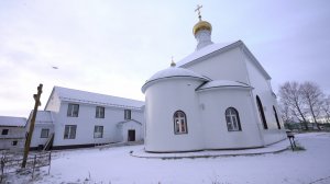 В храм Ханты-Мансийска доставили ковчег с мощами святых