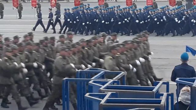 Репетиция Парада Победы в Челябинске (7.05.2018).1 смотреть онлайн