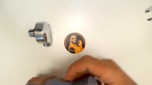 Уголок проходной для стойки душевой кабины